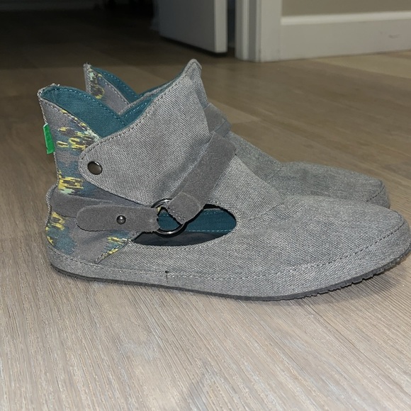Sanuk canvas Bohemian leather accent ankle straps shoes booties NWOT 8 HTF - Picture 5 of 11